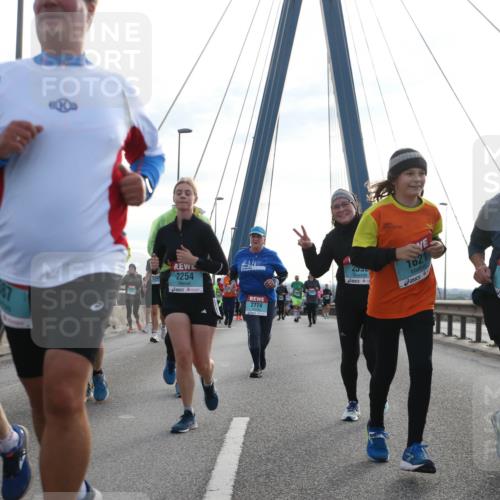 03.10.2024 - Köhlbrandbrückenlauf Jannik Wohlers http://msf.ph/oto/7284790 03.10.2024 09:32:41 Position 1 1445, 1987, 2254, 2774, 2552, 1021, 2762 meine-sportfotos.de