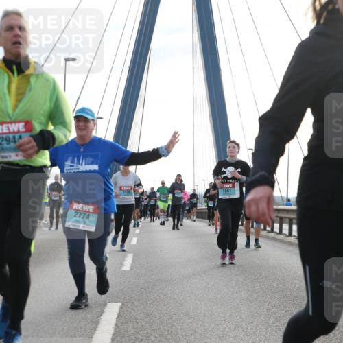 03.10.2024 - Köhlbrandbrückenlauf Jannik Wohlers http://msf.ph/oto/7284805 03.10.2024 09:32:43 Position 1 2944, 2774, 3139, 1861, 2592 meine-sportfotos.de