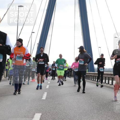 03.10.2024 - Köhlbrandbrückenlauf Jannik Wohlers http://msf.ph/oto/7284838 03.10.2024 09:32:47 Position 1 1953, 2333, 1396, 1501, 3251, 2275, 2523, 3249 meine-sportfotos.de