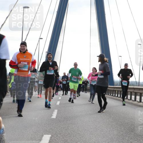 03.10.2024 - Köhlbrandbrückenlauf Jannik Wohlers http://msf.ph/oto/7284841 03.10.2024 09:32:48 Position 1 1953, 33, 1396, 3037, 1501, 3249 meine-sportfotos.de