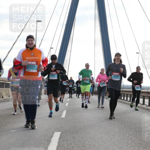 03.10.2024 - Köhlbrandbrückenlauf Jannik Wohlers http://msf.ph/oto/7284850 03.10.2024 09:32:49 Position 1 2334, 2693, 2333, 3037, 1501, 3251, 2275, 2523 meine-sportfotos.de