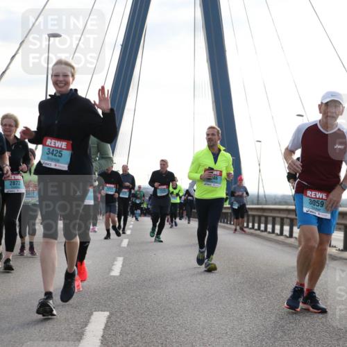 03.10.2024 - Köhlbrandbrückenlauf Jannik Wohlers http://msf.ph/oto/7284907 03.10.2024 09:32:54 Position 1 3168, 2872, 3461, 3425, 1311, 1312, 46, 3059 meine-sportfotos.de