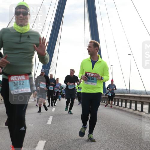 03.10.2024 - Köhlbrandbrückenlauf Jannik Wohlers http://msf.ph/oto/7285683 03.10.2024 09:32:55 Position 1 2872, 3062, 3246, 3370, 1312, 1311, 2274, 2914 meine-sportfotos.de