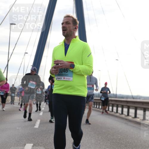 03.10.2024 - Köhlbrandbrückenlauf Jannik Wohlers http://msf.ph/oto/7285696 03.10.2024 09:32:57 Position 1 3461, 1311, 3246, 1254 meine-sportfotos.de