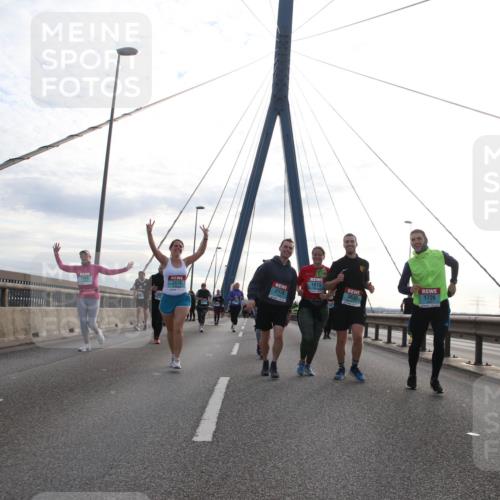 03.10.2024 - Köhlbrandbrückenlauf Jannik Wohlers http://msf.ph/oto/7287374 03.10.2024 09:33:28 Position 1 1815, 3633, 2170, 2874, 1726 meine-sportfotos.de