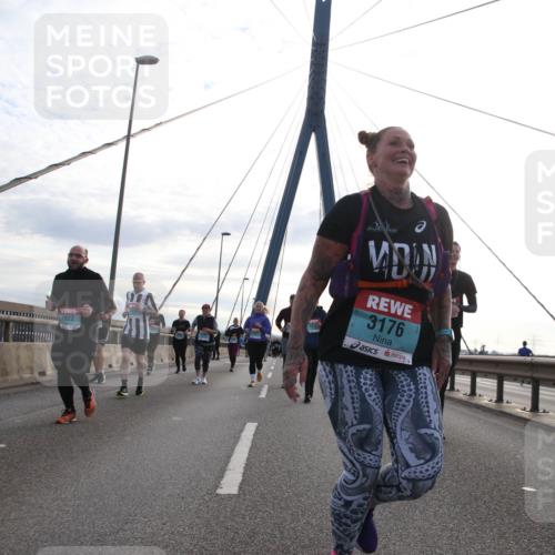 03.10.2024 - Köhlbrandbrückenlauf Jannik Wohlers http://msf.ph/oto/7287642 03.10.2024 09:33:31 Position 1 1922, 3176 meine-sportfotos.de