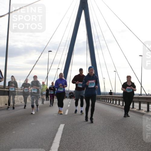 03.10.2024 - Köhlbrandbrückenlauf Jannik Wohlers http://msf.ph/oto/7287859 03.10.2024 09:33:32 Position 1 3276, 3018, 356, 2591 meine-sportfotos.de