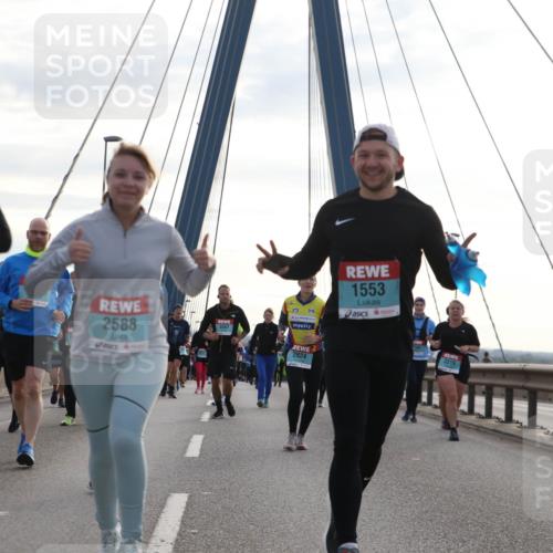 03.10.2024 - Köhlbrandbrückenlauf Jannik Wohlers http://msf.ph/oto/7289194 03.10.2024 09:33:51 Position 1 2692, 1553, 2588, 3567, 2824, 3319 meine-sportfotos.de