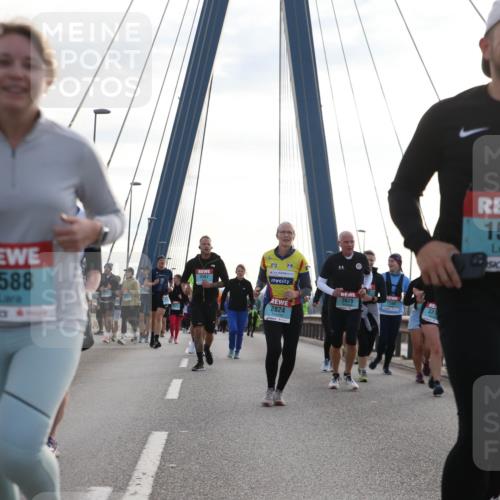 03.10.2024 - Köhlbrandbrückenlauf Jannik Wohlers http://msf.ph/oto/7289221 03.10.2024 09:33:52 Position 1 59, 2588, 3675, 2984, 2824, 331, 1553 meine-sportfotos.de