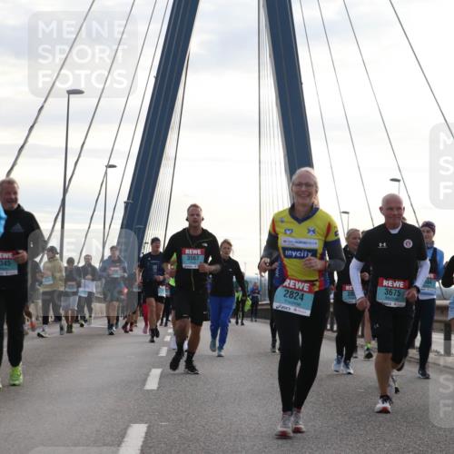 03.10.2024 - Köhlbrandbrückenlauf Jannik Wohlers http://msf.ph/oto/7289259 03.10.2024 09:33:53 Position 1 2587, 3567, 2345, 2824, 3675, 3080, 3319 meine-sportfotos.de