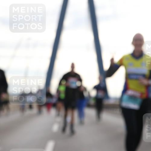 03.10.2024 - Köhlbrandbrückenlauf Jannik Wohlers http://msf.ph/oto/7289311 03.10.2024 09:33:55 Position 1  meine-sportfotos.de