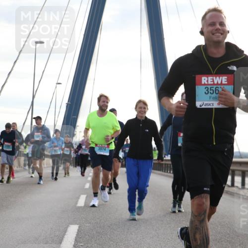 03.10.2024 - Köhlbrandbrückenlauf Jannik Wohlers http://msf.ph/oto/7289364 03.10.2024 09:33:57 Position 1 3022, 3035, 3705, 3108, 3074, 356, 2852 meine-sportfotos.de