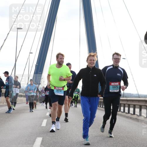 03.10.2024 - Köhlbrandbrückenlauf Jannik Wohlers http://msf.ph/oto/7289390 03.10.2024 09:33:57 Position 1 3035, 3705, 3411, 3074, 3325 meine-sportfotos.de