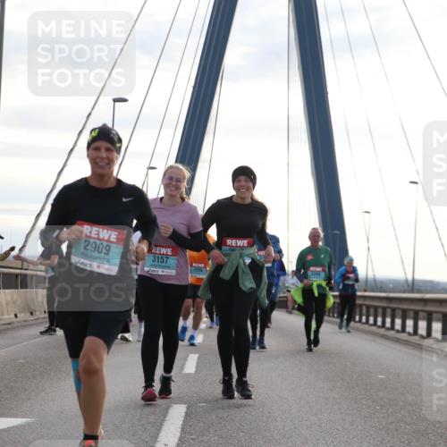 03.10.2024 - Köhlbrandbrückenlauf Jannik Wohlers http://msf.ph/oto/7290086 03.10.2024 09:34:05 Position 1 2909, 3157, 2996, 3398 meine-sportfotos.de