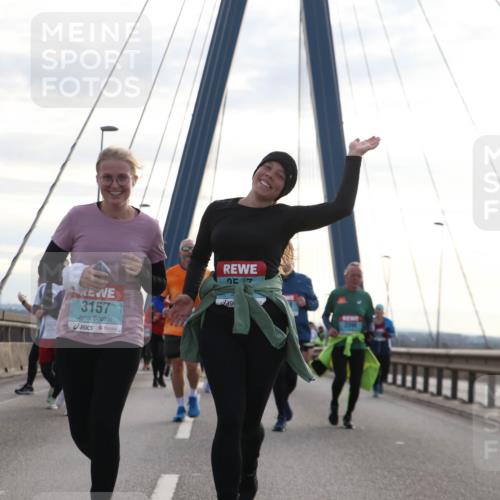 03.10.2024 - Köhlbrandbrückenlauf Jannik Wohlers http://msf.ph/oto/7290113 03.10.2024 09:34:06 Position 1 3157, 2527, 3398 meine-sportfotos.de