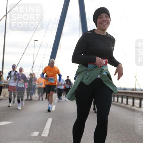 03.10.2024 - Köhlbrandbrückenlauf Jannik Wohlers http://msf.ph/oto/7290148 03.10.2024 09:34:07 Position 1  meine-sportfotos.de