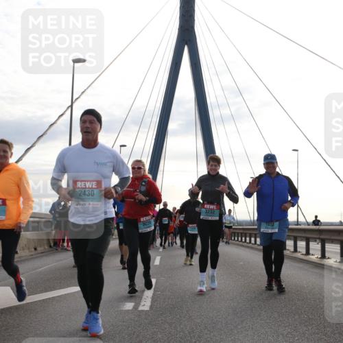 03.10.2024 - Köhlbrandbrückenlauf Jannik Wohlers http://msf.ph/oto/7292724 03.10.2024 09:34:14 Position 1 2657, 2430, 3226, 1426, 3232, 1853, 3672 meine-sportfotos.de