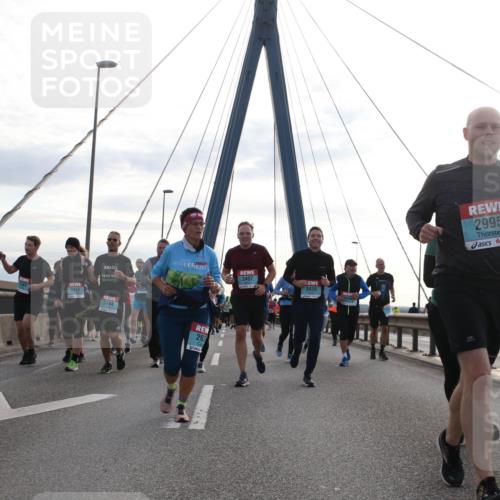 03.10.2024 - Köhlbrandbrückenlauf Jannik Wohlers http://msf.ph/oto/7295826 03.10.2024 09:34:29 Position 1 3407, 3439, 2442, 2444, 267, 2995 meine-sportfotos.de