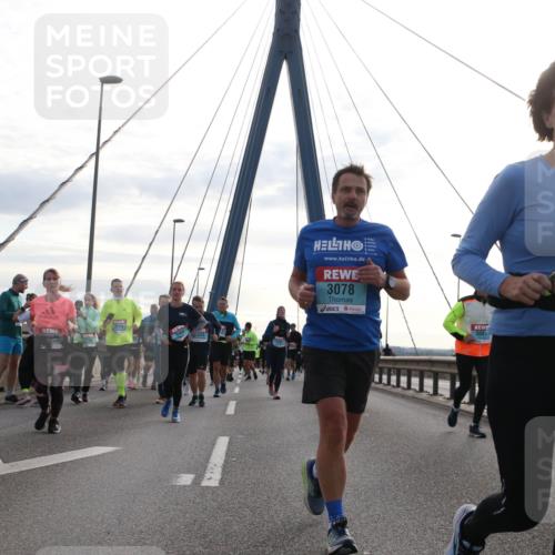 03.10.2024 - Köhlbrandbrückenlauf Jannik Wohlers http://msf.ph/oto/7296172 03.10.2024 09:34:34 Position 1 3078, 295 meine-sportfotos.de