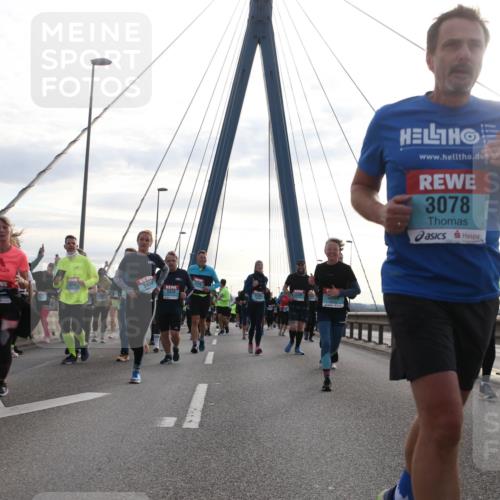 03.10.2024 - Köhlbrandbrückenlauf Jannik Wohlers http://msf.ph/oto/7296187 03.10.2024 09:34:35 Position 1 3458, 3324, 3550, 3078 meine-sportfotos.de