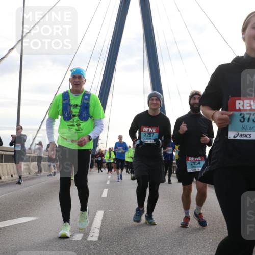 03.10.2024 - Köhlbrandbrückenlauf Jannik Wohlers http://msf.ph/oto/7298079 03.10.2024 09:34:47 Position 1 3725, 3518, 3257, 1, 2954, 3730 meine-sportfotos.de