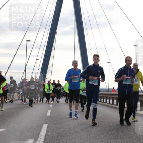 03.10.2024 - Köhlbrandbrückenlauf Jannik Wohlers http://msf.ph/oto/7298217 03.10.2024 09:34:52 Position 1 2378, 2781, 2925, 5522, 2778, 3521, 35 meine-sportfotos.de