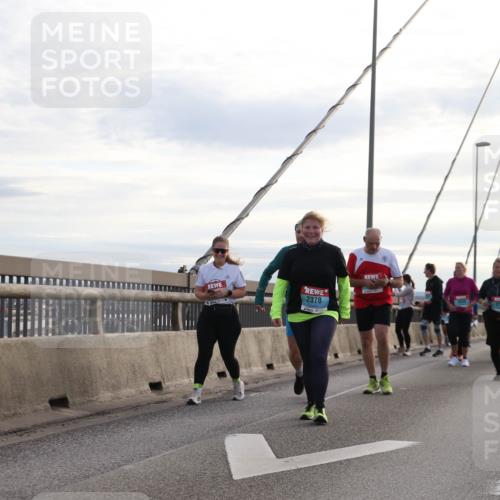 03.10.2024 - Köhlbrandbrückenlauf Jannik Wohlers http://msf.ph/oto/7298286 03.10.2024 09:34:53 Position 1 1377 meine-sportfotos.de