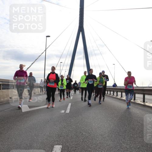 03.10.2024 - Köhlbrandbrückenlauf Jannik Wohlers http://msf.ph/oto/7298488 03.10.2024 09:34:58 Position 1 2884, 2256, 3101 meine-sportfotos.de