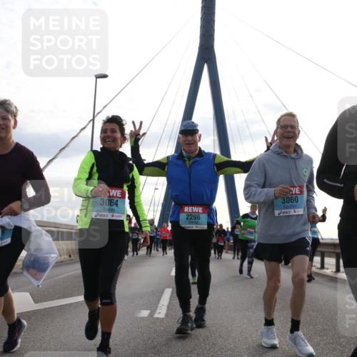 03.10.2024 - Köhlbrandbrückenlauf Jannik Wohlers http://msf.ph/oto/7300531 03.10.2024 09:35:05 Position 1 3064, 2296, 3060, 2698 meine-sportfotos.de