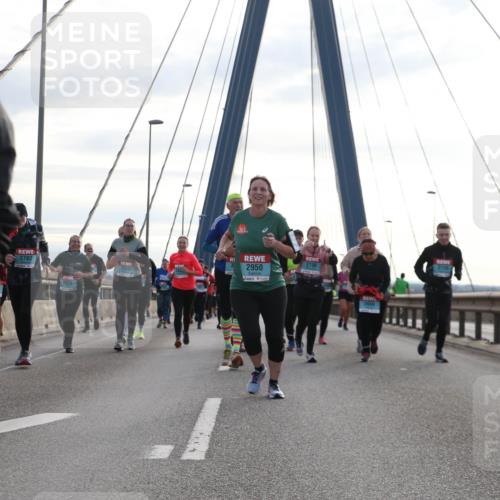 03.10.2024 - Köhlbrandbrückenlauf Jannik Wohlers http://msf.ph/oto/7300595 03.10.2024 09:35:09 Position 1 2782, 2623, 2158, 2950, 2590, 2666 meine-sportfotos.de