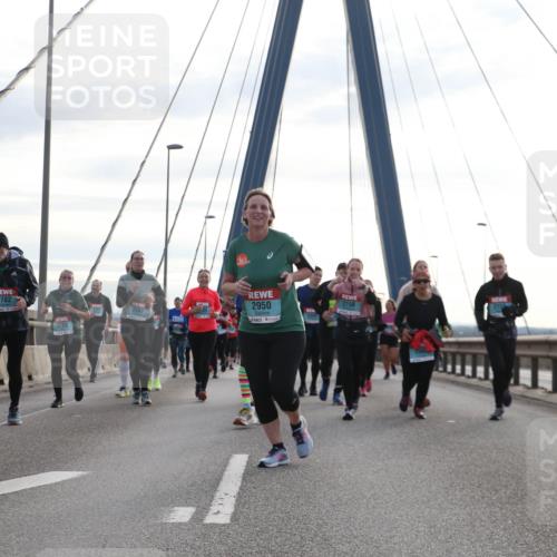 03.10.2024 - Köhlbrandbrückenlauf Jannik Wohlers http://msf.ph/oto/7300603 03.10.2024 09:35:09 Position 1 3674, 2950, 2782, 2590, 2158 meine-sportfotos.de