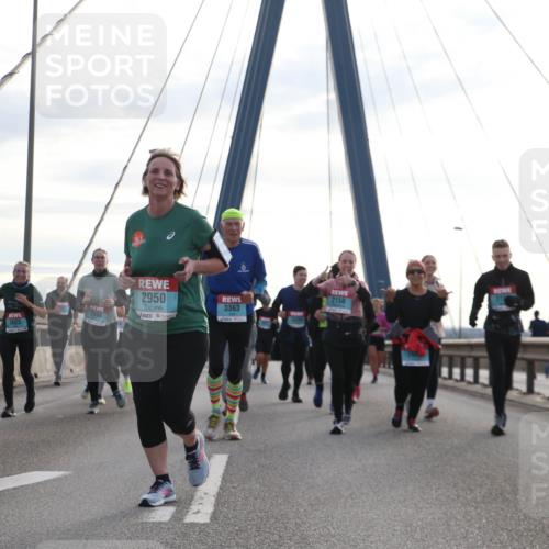 03.10.2024 - Köhlbrandbrückenlauf Jannik Wohlers http://msf.ph/oto/7300623 03.10.2024 09:35:10 Position 1 3674, 2623, 2950, 3363, 2590, 2158 meine-sportfotos.de