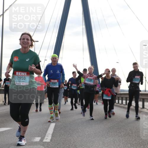 03.10.2024 - Köhlbrandbrückenlauf Jannik Wohlers http://msf.ph/oto/7300630 03.10.2024 09:35:10 Position 1 2623, 3217, 2950, 3363, 2159, 2158 meine-sportfotos.de