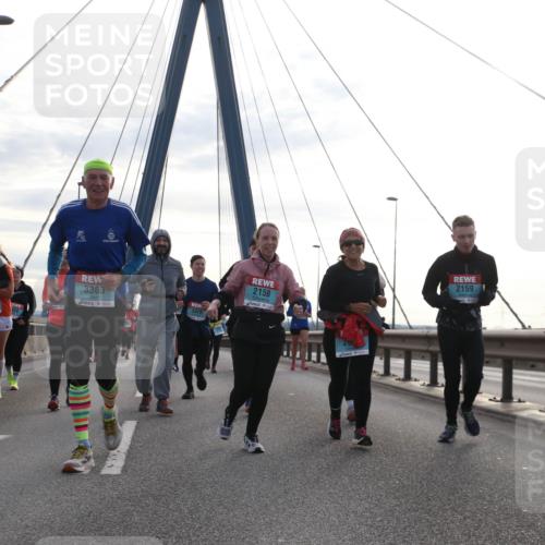 03.10.2024 - Köhlbrandbrückenlauf Jannik Wohlers http://msf.ph/oto/7300691 03.10.2024 09:35:11 Position 1 3363, 3328, 2590, 2158, 2159 meine-sportfotos.de