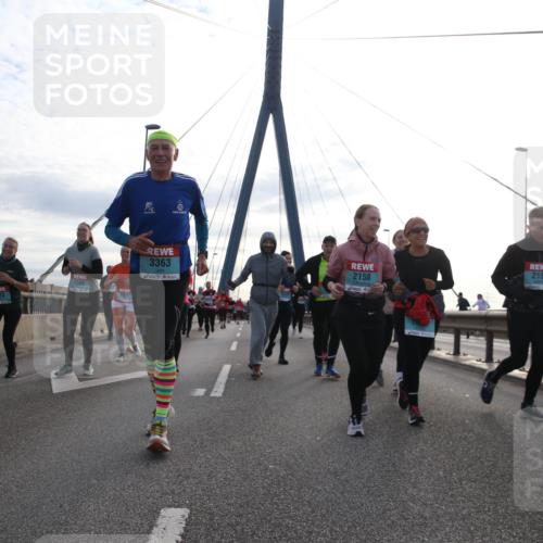 03.10.2024 - Köhlbrandbrückenlauf Jannik Wohlers http://msf.ph/oto/7300718 03.10.2024 09:35:12 Position 1 2590, 2965, 3363, 2159, 2158 meine-sportfotos.de