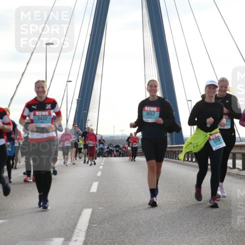 03.10.2024 - Köhlbrandbrückenlauf Jannik Wohlers http://msf.ph/oto/7300855 03.10.2024 09:35:15 Position 1 3432, 3485, 3427, 3657, 3201, 3145, 3119 meine-sportfotos.de