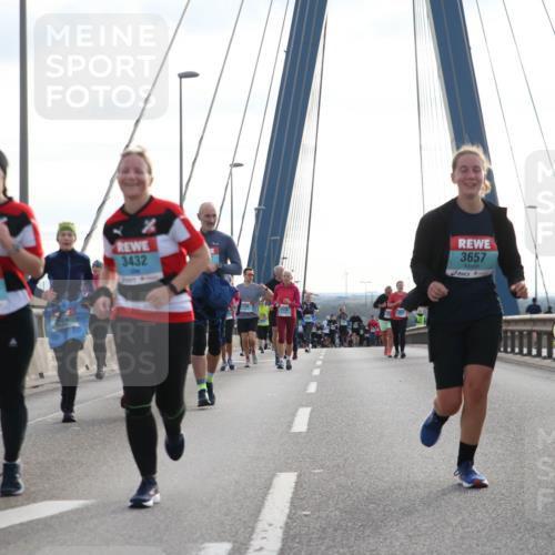 03.10.2024 - Köhlbrandbrückenlauf Jannik Wohlers http://msf.ph/oto/7300865 03.10.2024 09:35:16 Position 1 3432, 3485, 3427, 3657, 3201, 191 meine-sportfotos.de