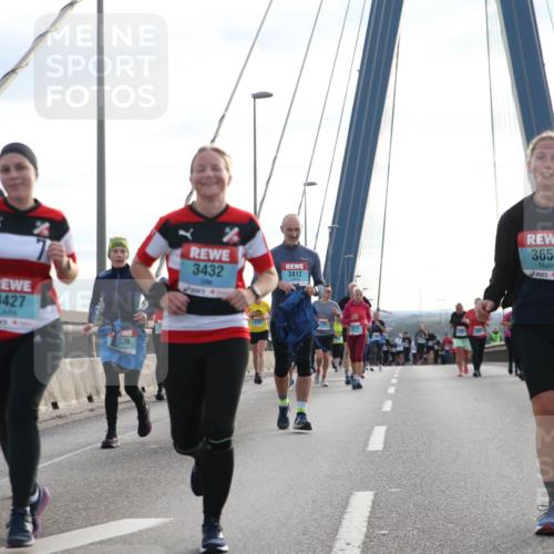 03.10.2024 - Köhlbrandbrückenlauf Jannik Wohlers http://msf.ph/oto/7300875 03.10.2024 09:35:16 Position 1 3427, 576, 3432, 3412, 3657 meine-sportfotos.de