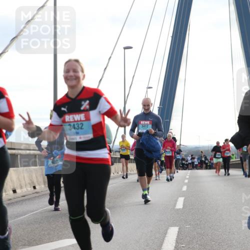 03.10.2024 - Köhlbrandbrückenlauf Jannik Wohlers http://msf.ph/oto/7300885 03.10.2024 09:35:17 Position 1 3427, 3432, 3412, 3657 meine-sportfotos.de