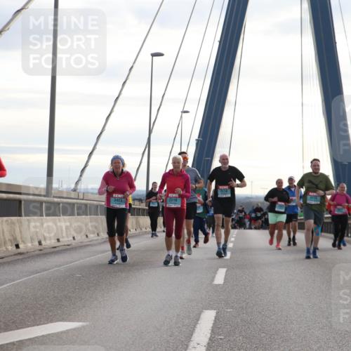 03.10.2024 - Köhlbrandbrückenlauf Jannik Wohlers http://msf.ph/oto/7301003 03.10.2024 09:35:21 Position 1 3240, 3114, 3115, 2, 2516, 3469 meine-sportfotos.de