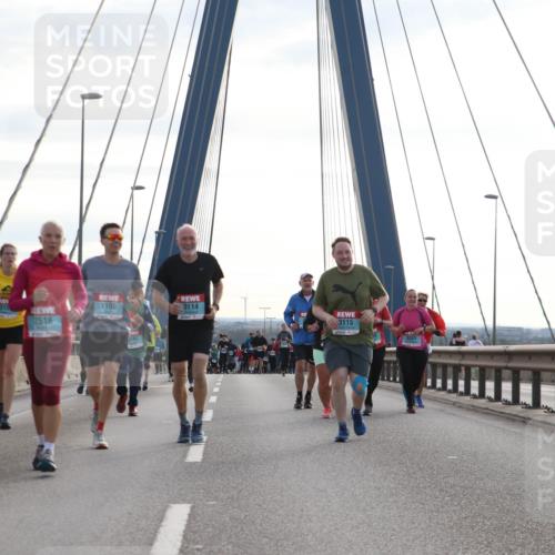03.10.2024 - Köhlbrandbrückenlauf Jannik Wohlers http://msf.ph/oto/7301153 03.10.2024 09:35:23 Position 1 1100, 3114, 2516, 3469, 3691, 3115 meine-sportfotos.de