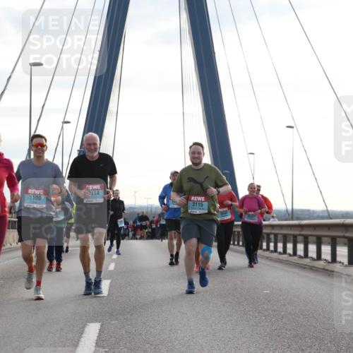 03.10.2024 - Köhlbrandbrückenlauf Jannik Wohlers http://msf.ph/oto/7301157 03.10.2024 09:35:24 Position 1 1100, 2516, 3114, 3115, 3549 meine-sportfotos.de