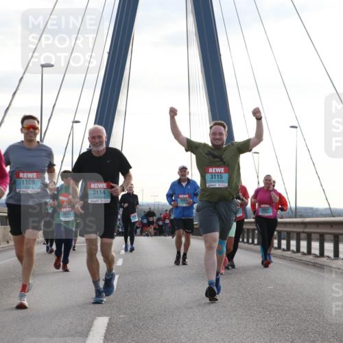 03.10.2024 - Köhlbrandbrückenlauf Jannik Wohlers http://msf.ph/oto/7301167 03.10.2024 09:35:24 Position 1 1100, 2516, 3114, 3563, 3115, 3691, 3551 meine-sportfotos.de