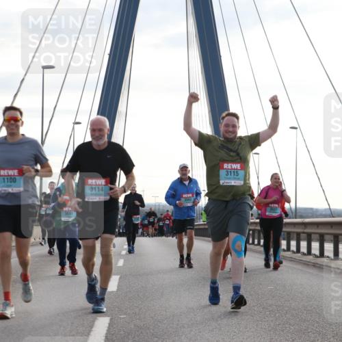 03.10.2024 - Köhlbrandbrückenlauf Jannik Wohlers http://msf.ph/oto/7301172 03.10.2024 09:35:25 Position 1 2516, 1100, 3691, 3114, 3563, 3115, 3551 meine-sportfotos.de