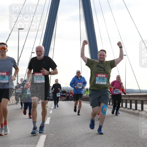 03.10.2024 - Köhlbrandbrückenlauf Jannik Wohlers http://msf.ph/oto/7301176 03.10.2024 09:35:25 Position 1 2516, 1100, 36, 3114, 3115, 3563, 3551 meine-sportfotos.de
