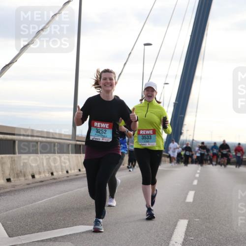 03.10.2024 - Köhlbrandbrückenlauf Jannik Wohlers http://msf.ph/oto/7301893 03.10.2024 09:35:31 Position 1 3252, 3533 meine-sportfotos.de