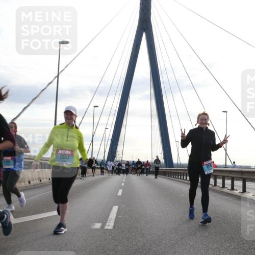 03.10.2024 - Köhlbrandbrückenlauf Jannik Wohlers http://msf.ph/oto/7301909 03.10.2024 09:35:33 Position 1 3533, 3106, 3162 meine-sportfotos.de