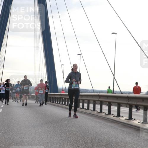 03.10.2024 - Köhlbrandbrückenlauf Jannik Wohlers http://msf.ph/oto/7302028 03.10.2024 09:35:39 Position 1 09 meine-sportfotos.de