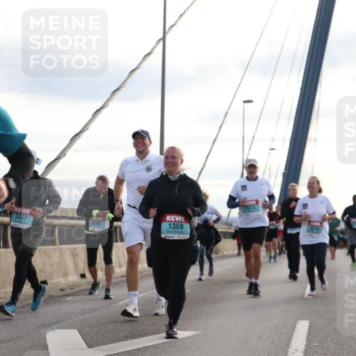 03.10.2024 - Köhlbrandbrückenlauf Jannik Wohlers http://msf.ph/oto/7302206 03.10.2024 09:35:49 Position 1 2370, 3265, 3337, 1359, 3313 meine-sportfotos.de