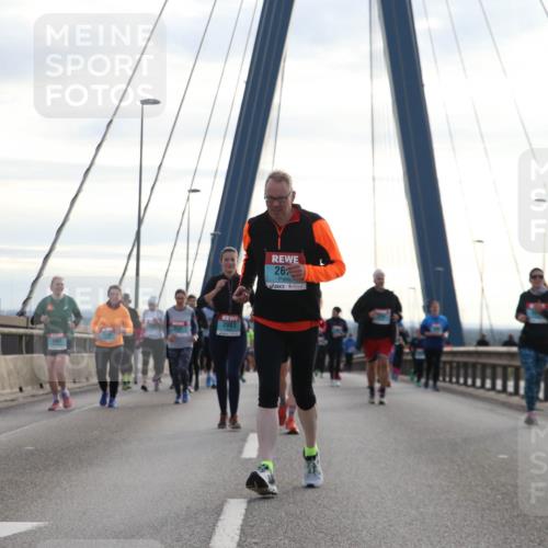 03.10.2024 - Köhlbrandbrückenlauf Jannik Wohlers http://msf.ph/oto/7302862 03.10.2024 09:36:05 Position 1 3504, 2883, 26, 2343 meine-sportfotos.de